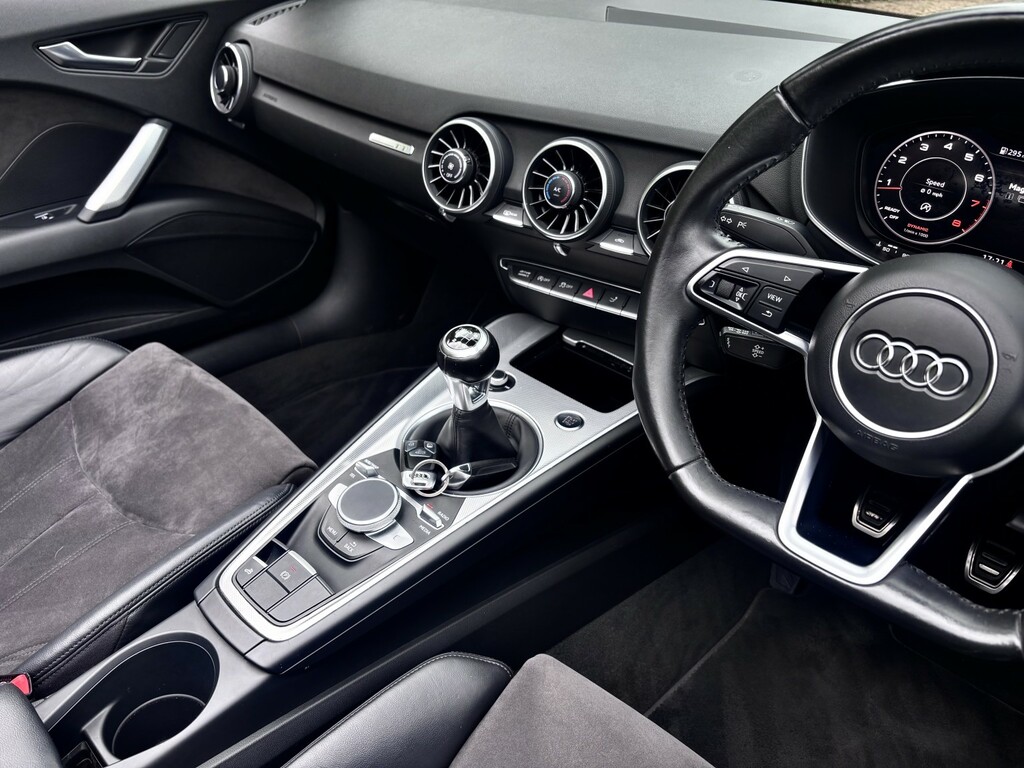 Audi TT 1.8 Tfsi Sport 201666 Red #2