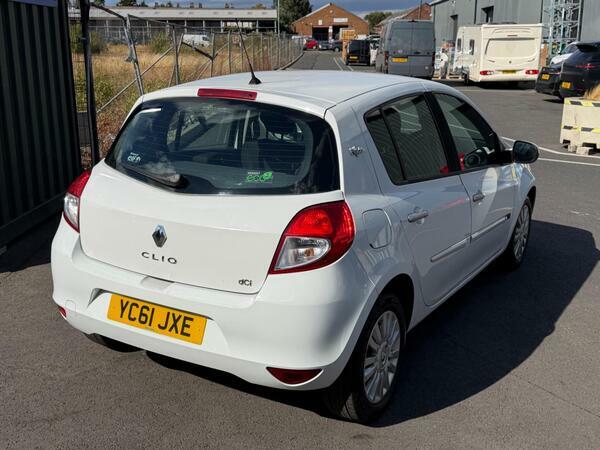 Renault Clio 1.1 Bizu 75 Bhp Silver #33