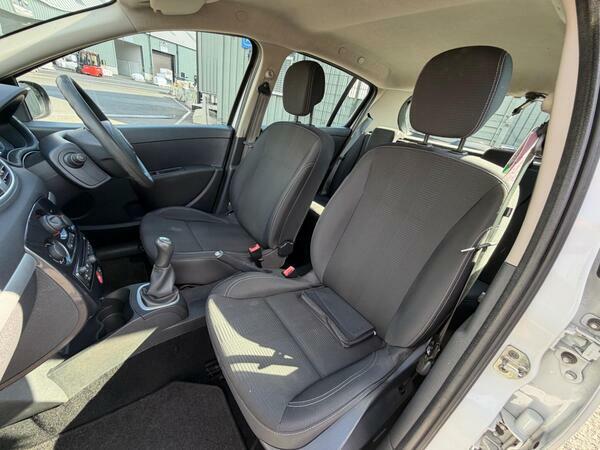 Renault Clio 1.1 Bizu 75 Bhp Silver #19
