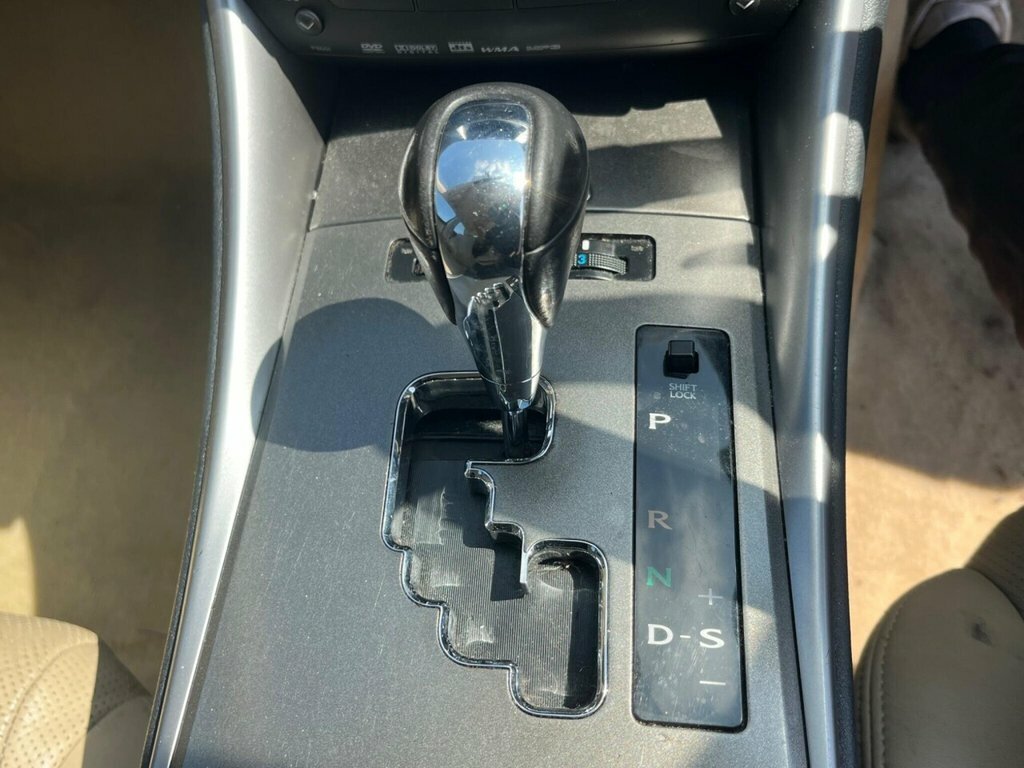Lexus IS 2.0 Se Silver #33
