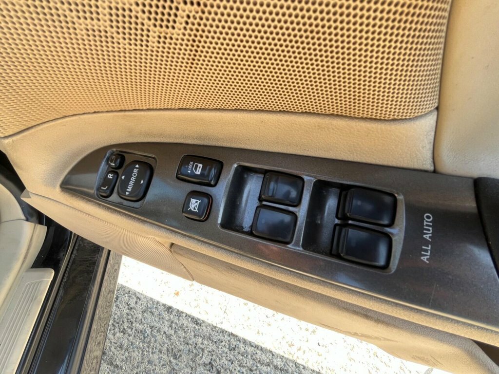 Lexus IS 2.0 Se Silver #16