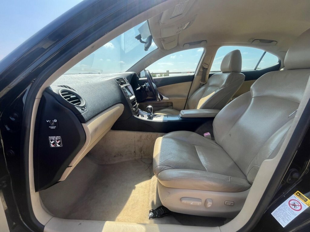 Lexus IS 2.0 Se Silver #40