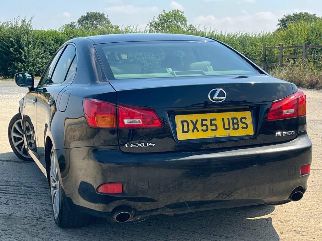 Lexus IS 2.0 Se Silver #2