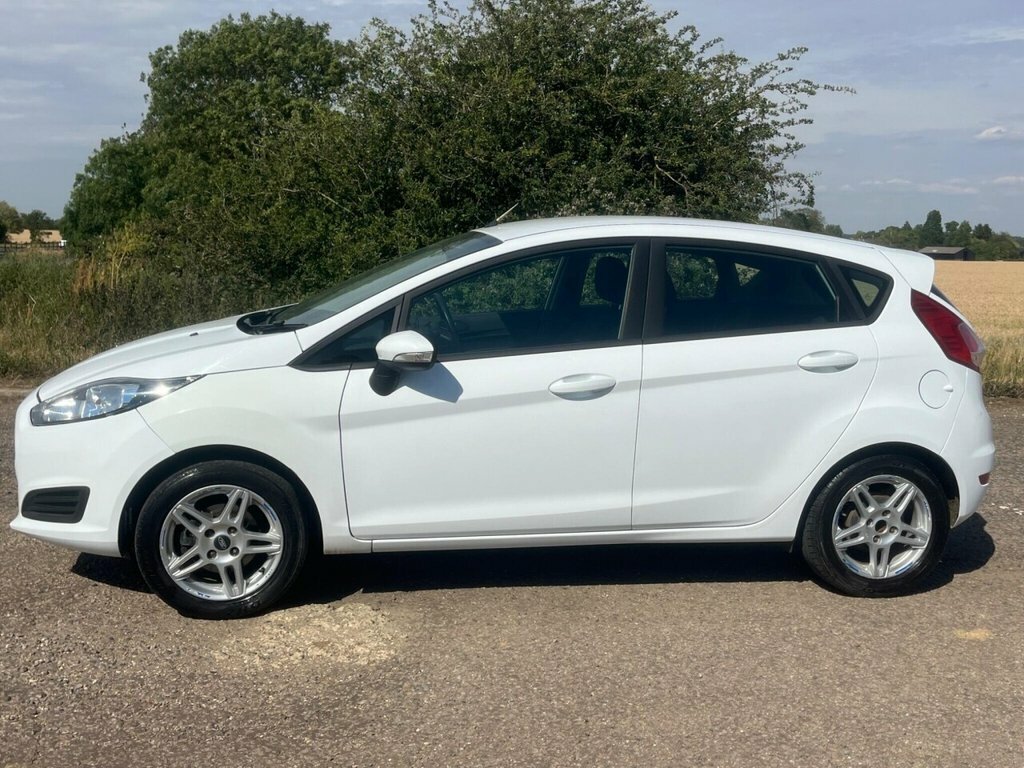 Ford Fiesta Hatchback White #3