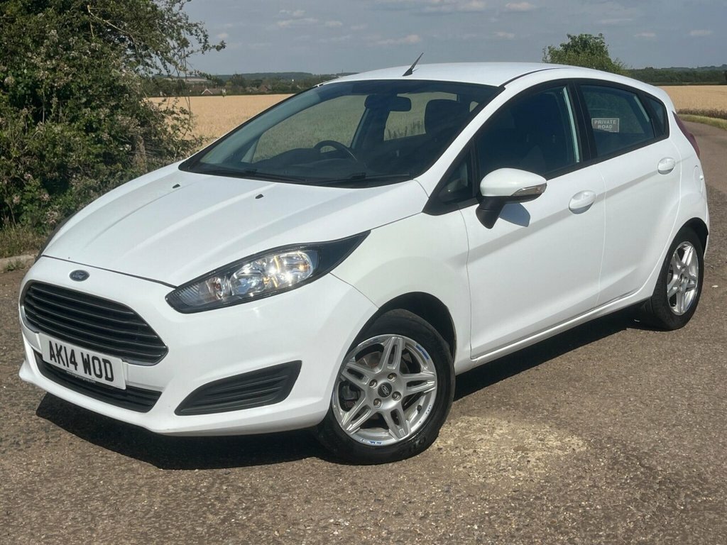 Ford Fiesta Hatchback White #2