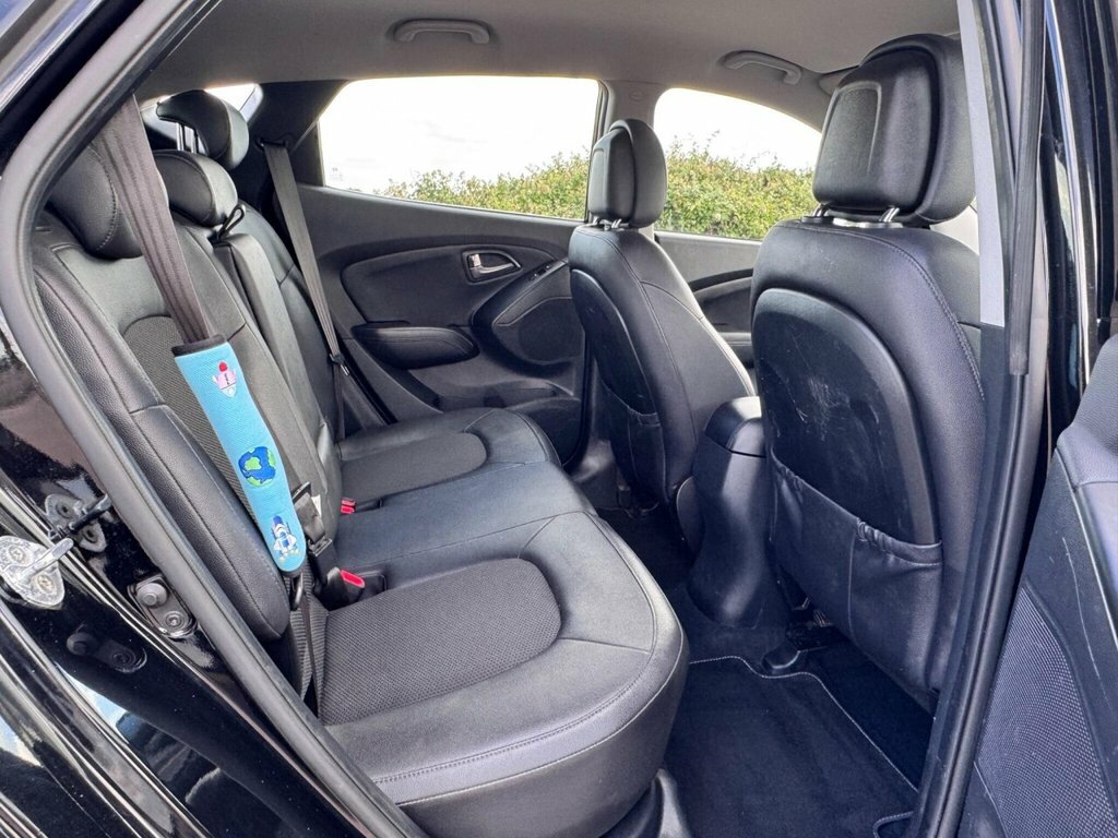 Hyundai Ix35 1.7 Crdi Se Suv Euro 5 Ss Na White #10