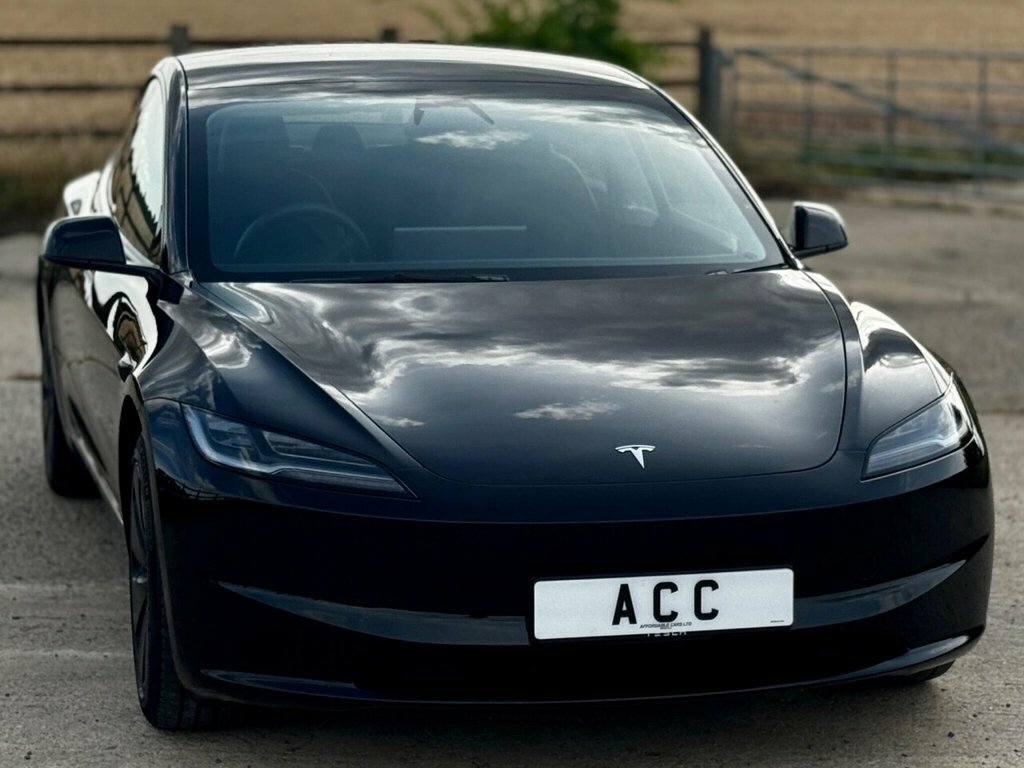 Tesla Model 3 Saloon MV24OMR Black #5