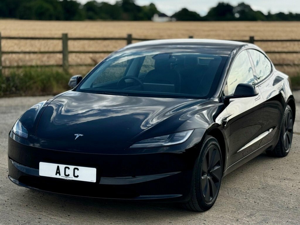 Tesla Model 3 Saloon MV24OMR Black #2