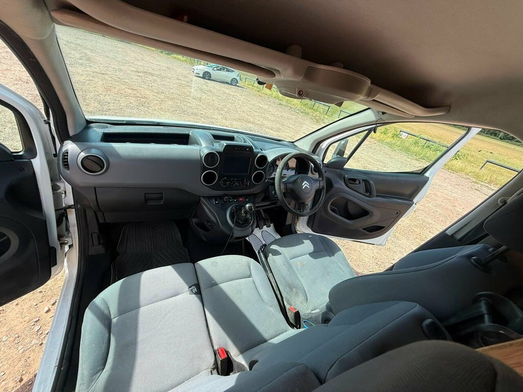 Citroen Berlingo Wheelchair Accessible Vehicle 1.6 Bluehdi Feel Edi Blue #18