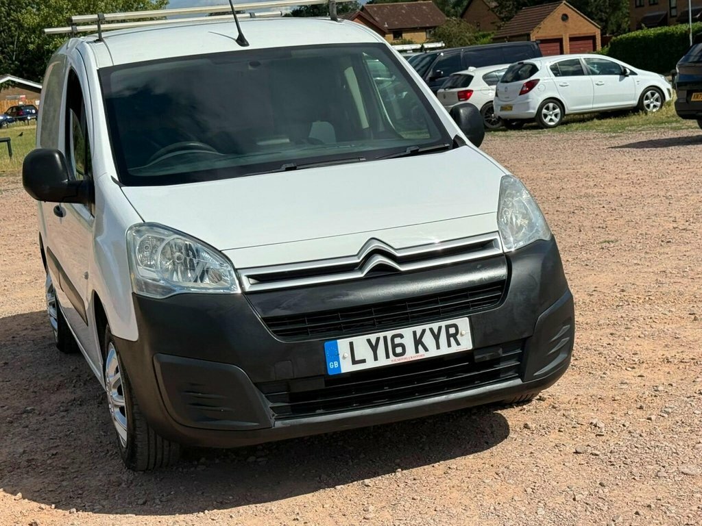 Citroen Berlingo Mpv White #6