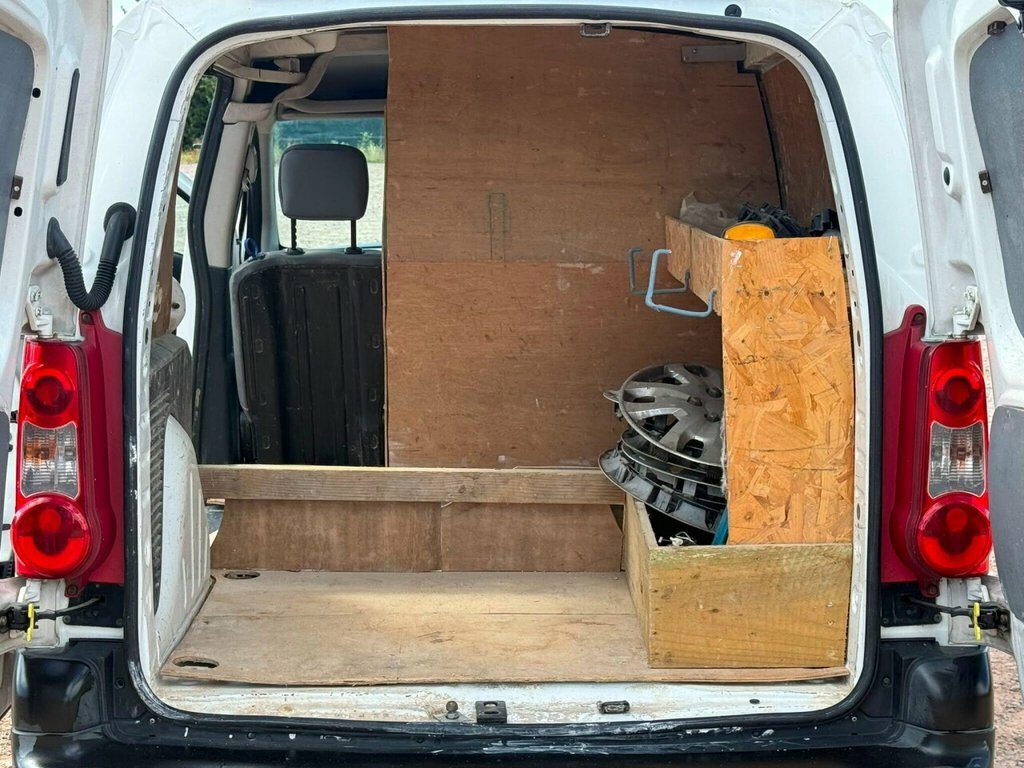 Citroen Berlingo Wheelchair Accessible Vehicle 1.6 Bluehdi Feel Edi Blue #25