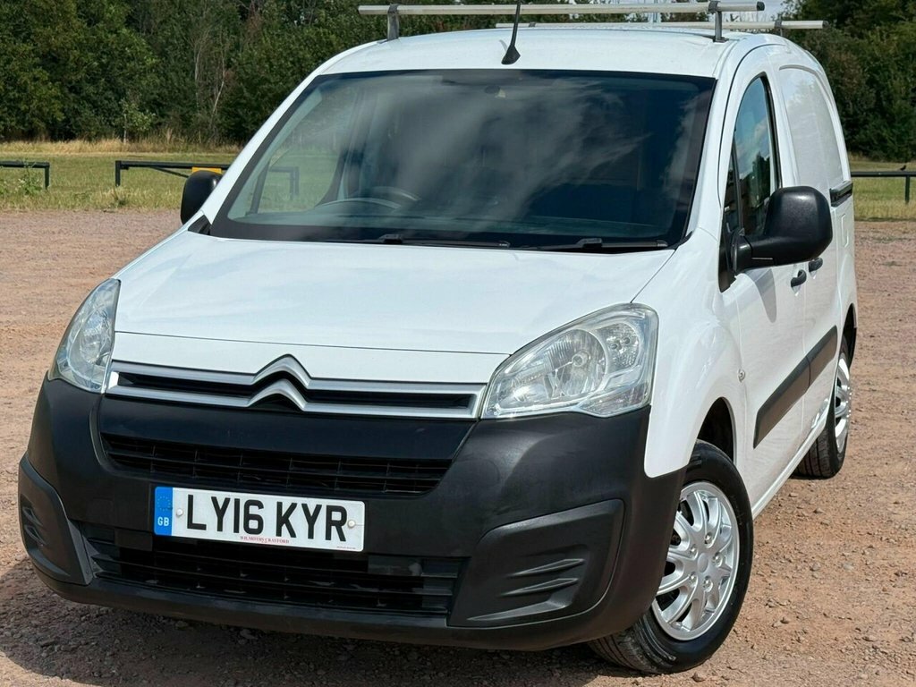 Citroen Berlingo Mpv White #3