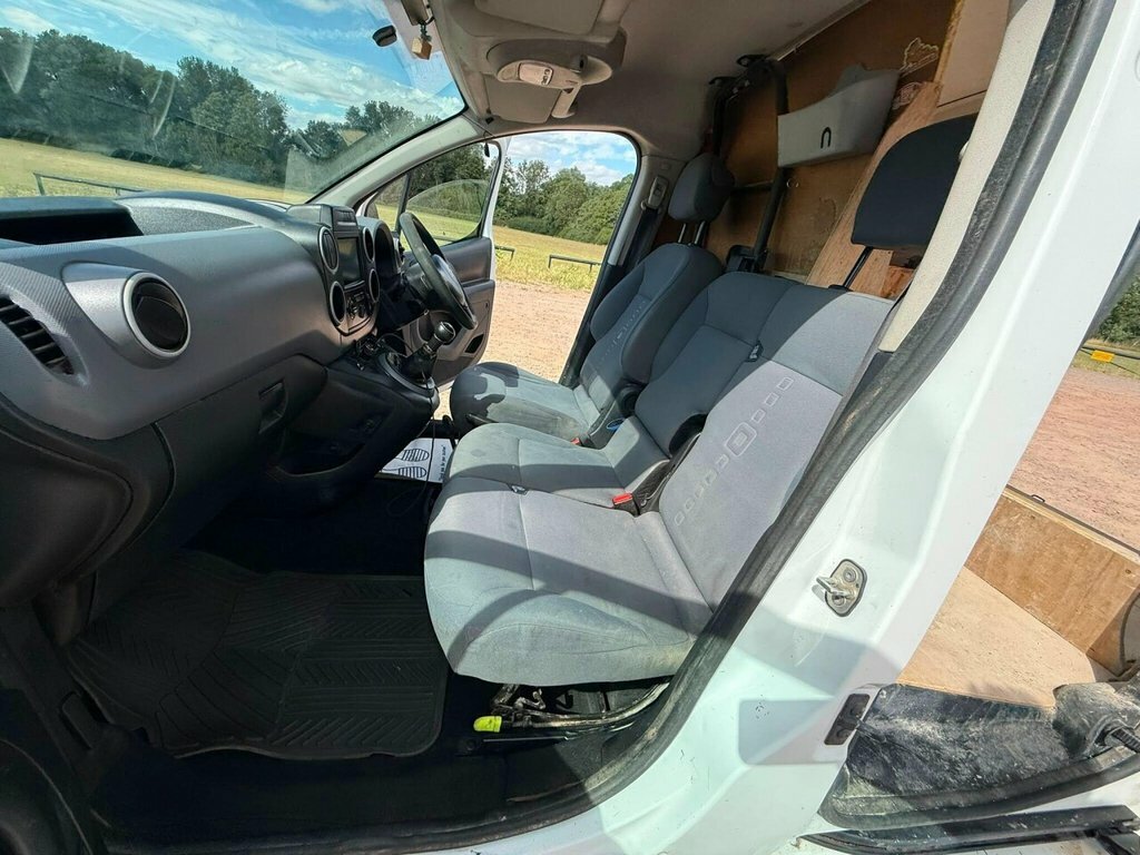 Citroen Berlingo Wheelchair Accessible Vehicle 1.6 Bluehdi Feel Edi Blue #20