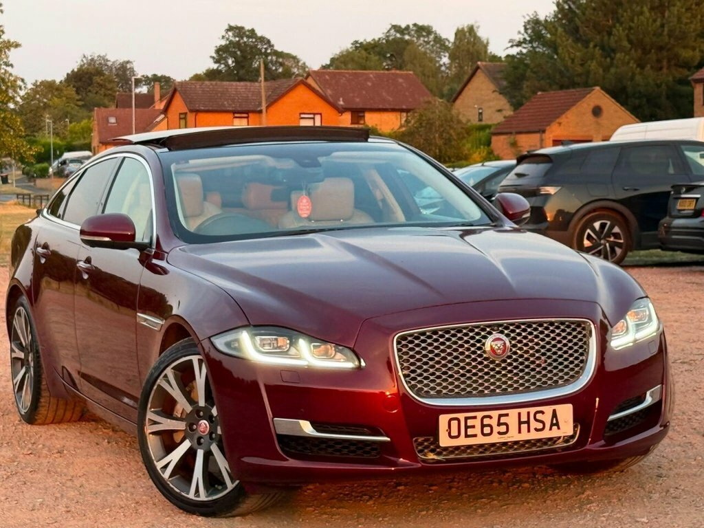 Jaguar XJ Saloon Red #5