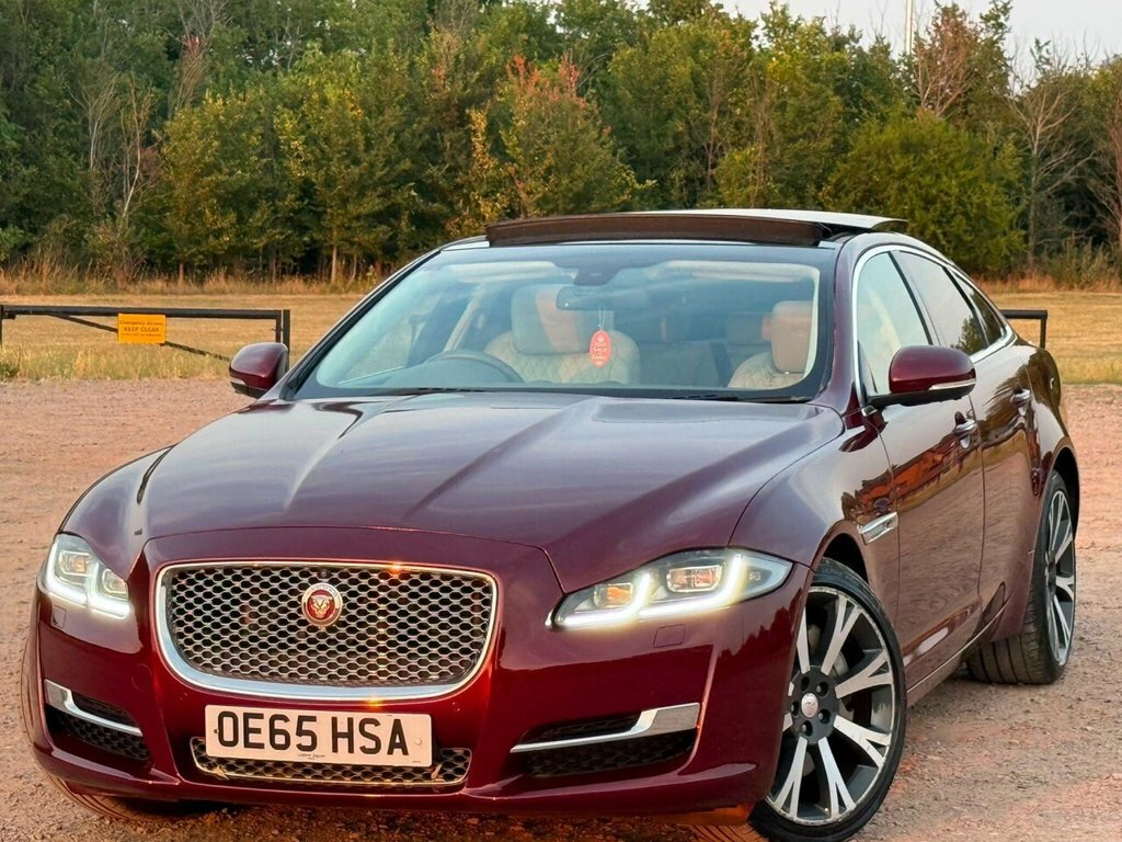 Jaguar XJ Saloon Red #3