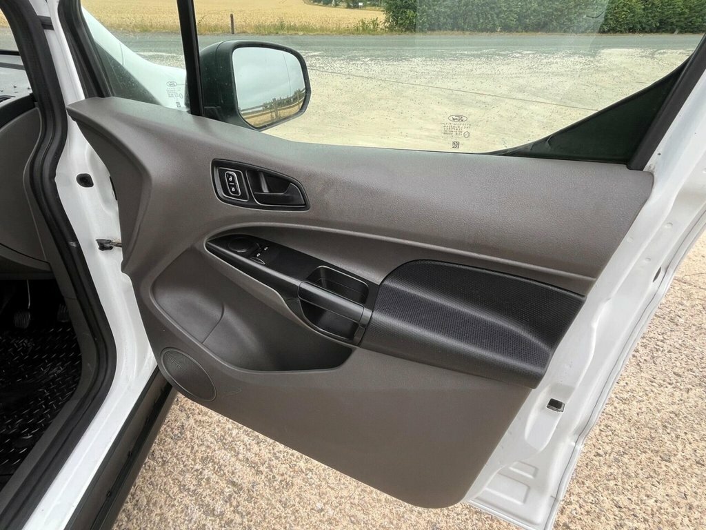 Ford Transit Connect Diesel White #13