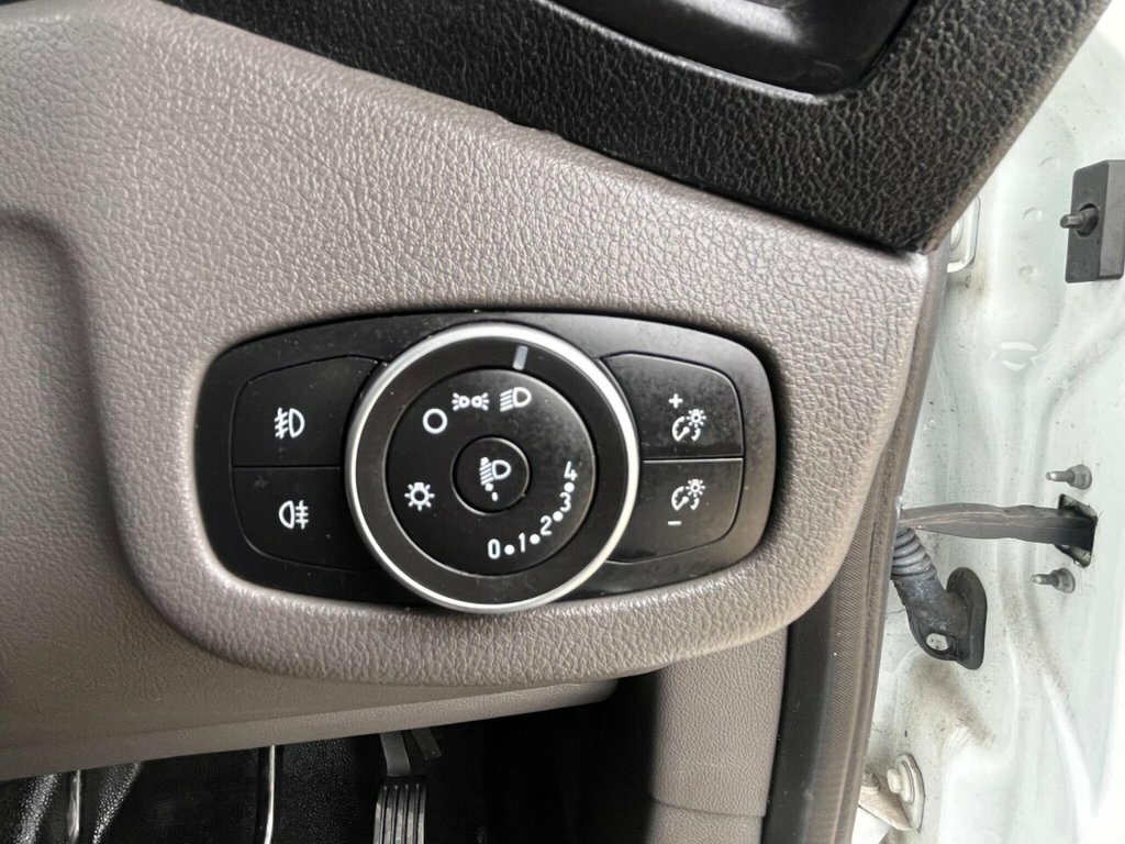 Ford Transit Connect Diesel White #18