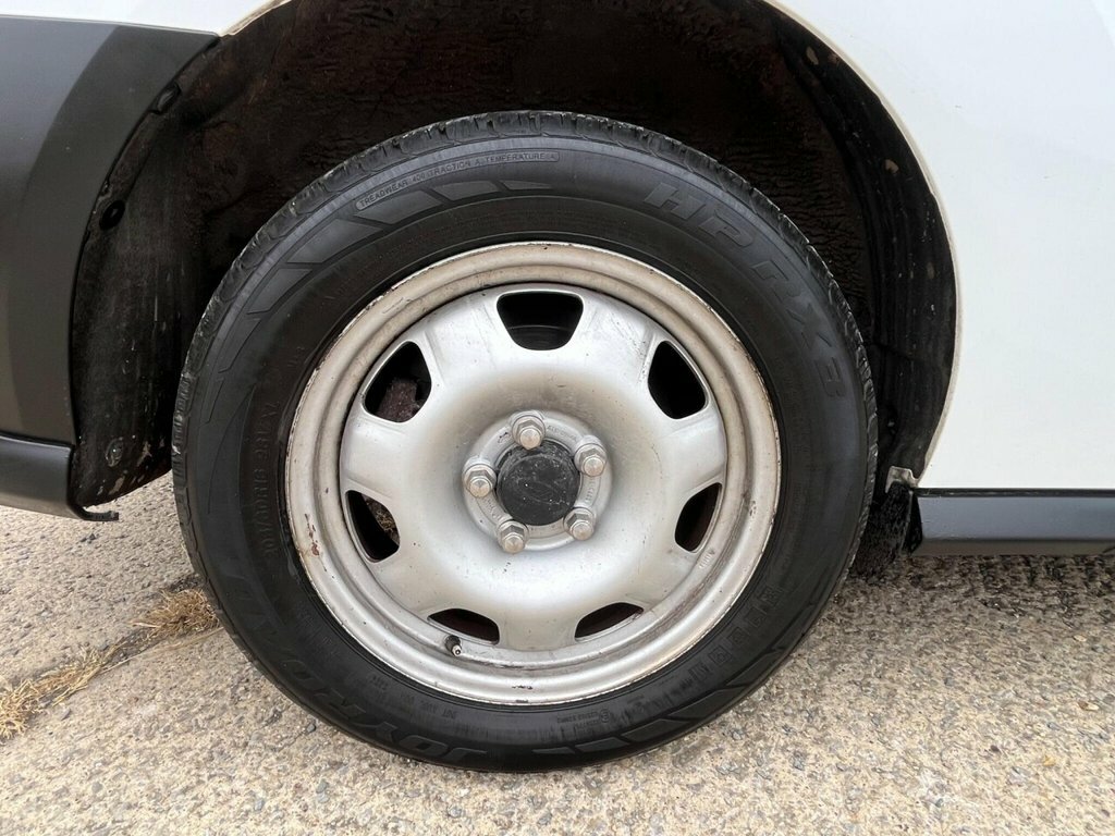 Ford Transit Connect Diesel White #39