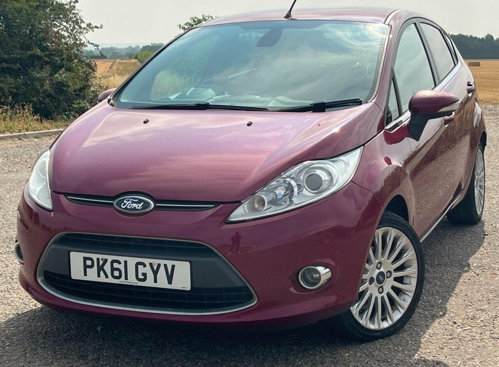 Ford Fiesta Hatchback PK61GYV Red #3