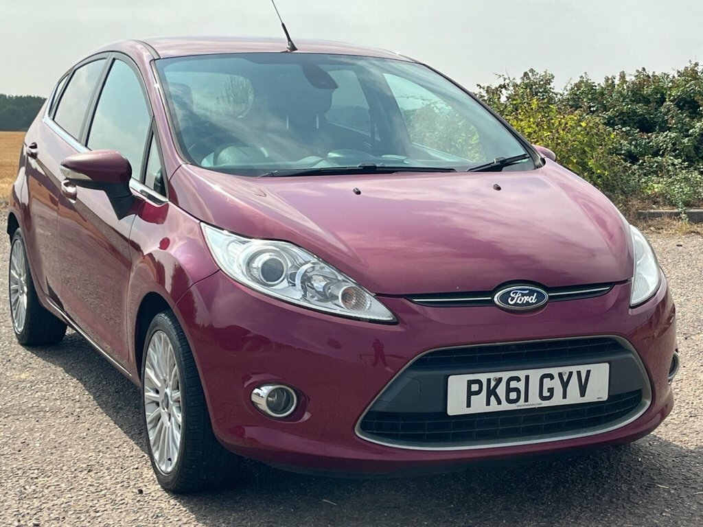 Ford Fiesta Hatchback PK61GYV Red #5