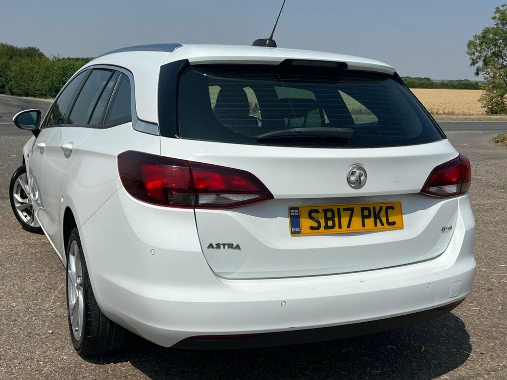Vauxhall Astra Sri Cdti White #2