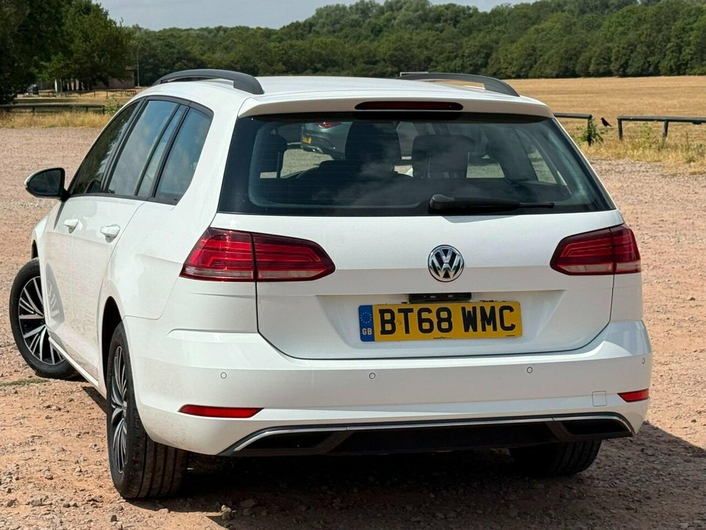 Volkswagen Golf Estate BT68WMC White #4