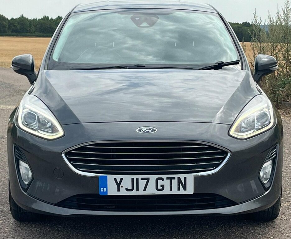 Ford Fiesta Hatchback Grey #6