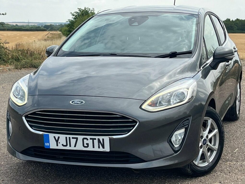 Ford Fiesta Hatchback Grey #3