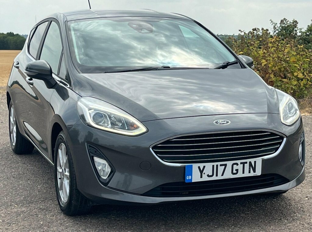 Ford Fiesta Hatchback Grey #5