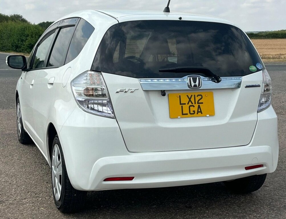 Honda Jazz 1.5 H White #9