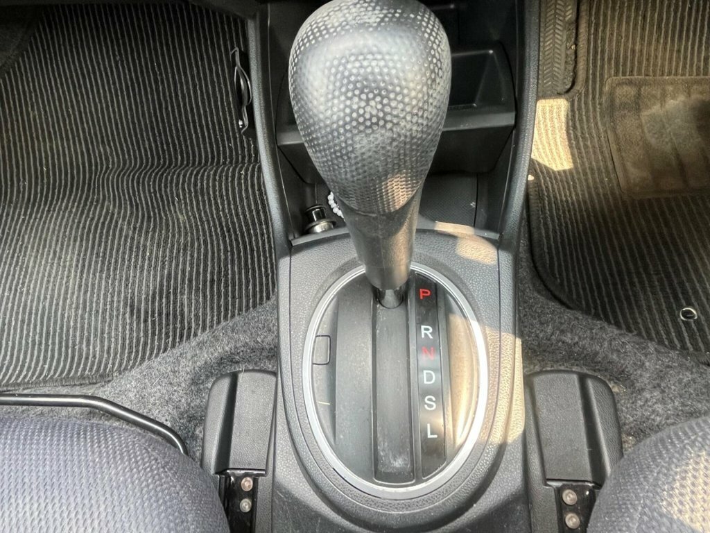 Honda Jazz 1.5 H White #30