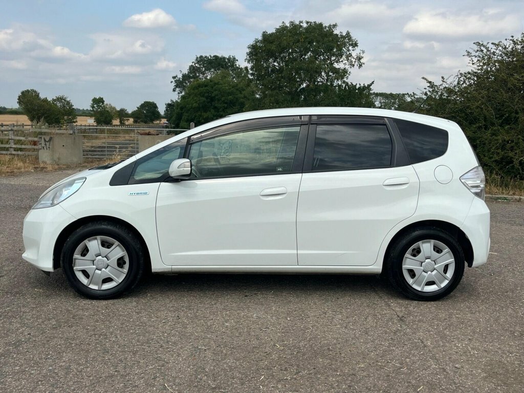 Honda Jazz 1.5 H White #8