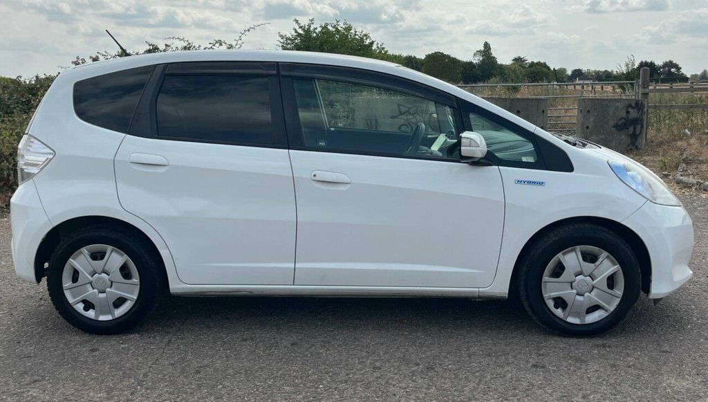 Honda Jazz 1.5 H White #12