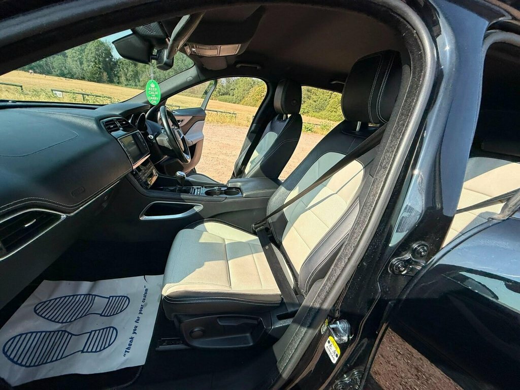 Jaguar F-Pace 2.0D R-sport Awd #34