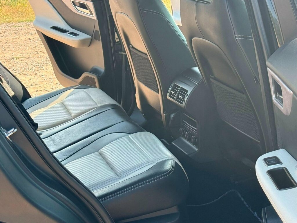 Jaguar F-Pace 2.0D R-sport Awd #19