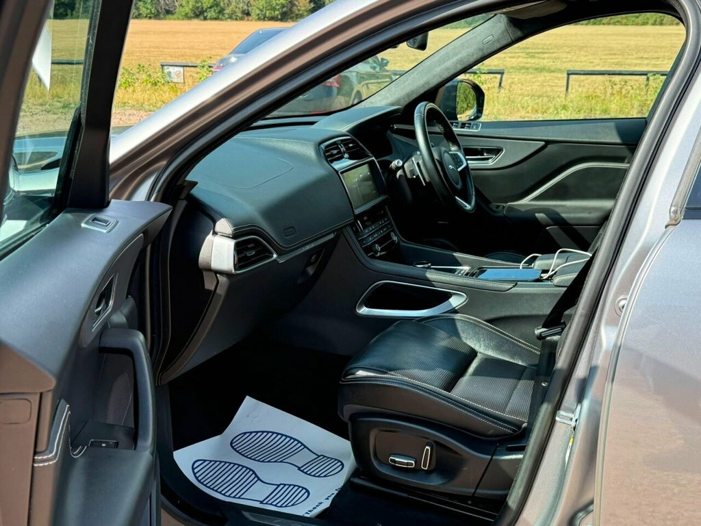 Jaguar F-Pace 2.0D R-sport Black Edition Awd Blue #32