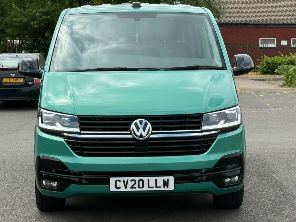 Volkswagen Caravelle Mpv Green #2