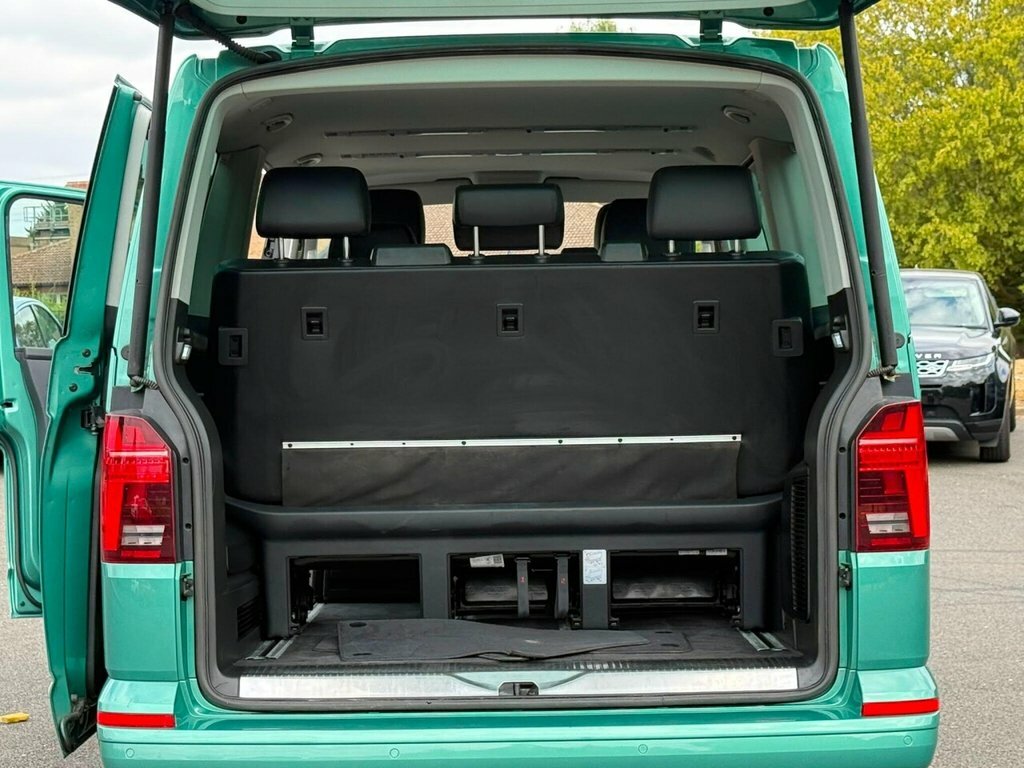 Volkswagen Caravelle 2L Se Black #40