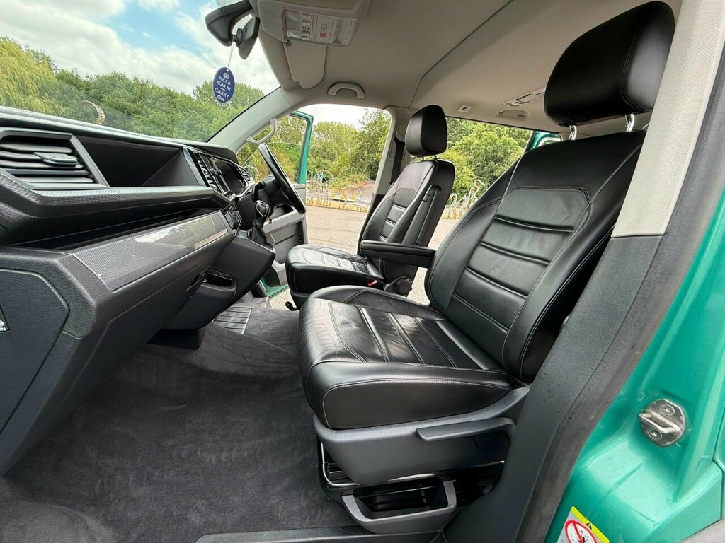 Volkswagen Caravelle 2L Se Black #38