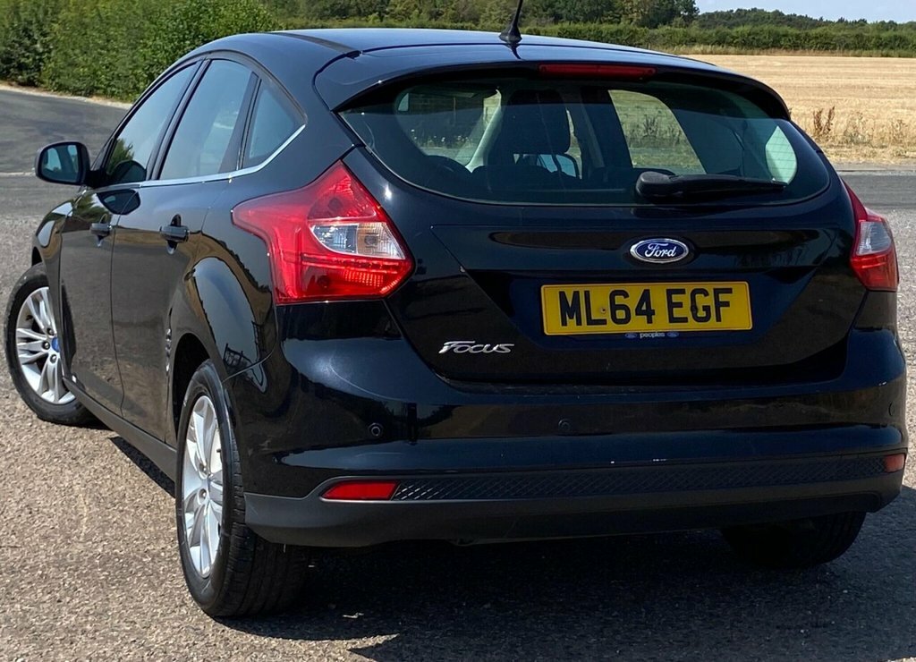 Ford Focus Hatchback ML64EGF Black #2