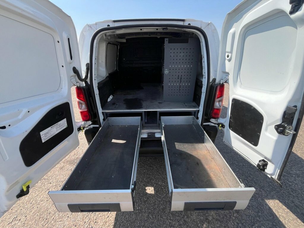 Vauxhall Combo 1.5 Turbo D 2300 Edition L2 H1 Euro 6 White #29
