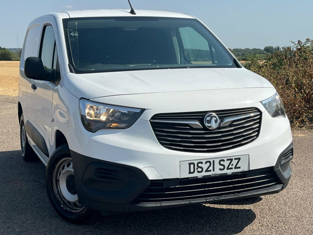 Vauxhall Combo Mpv White