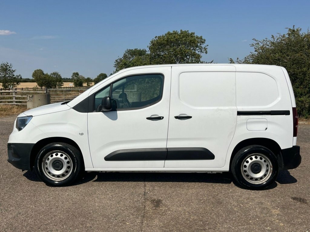 Vauxhall Combo 1.5 Turbo D 2300 Edition L2 H1 Euro 6 White #8