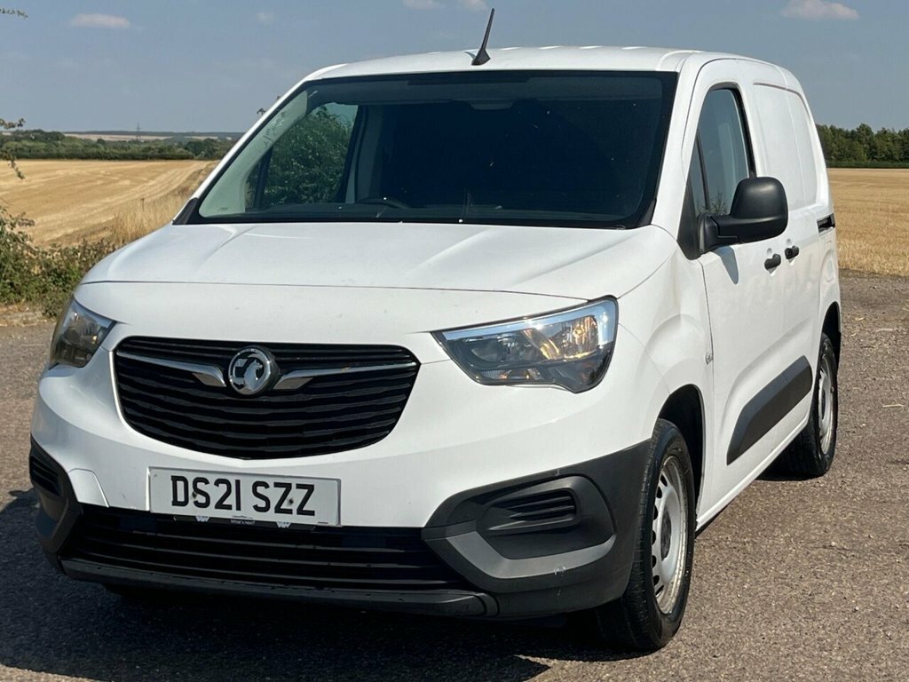 Vauxhall Combo 1.5 Turbo D 2300 Edition L2 H1 Euro 6 White #7