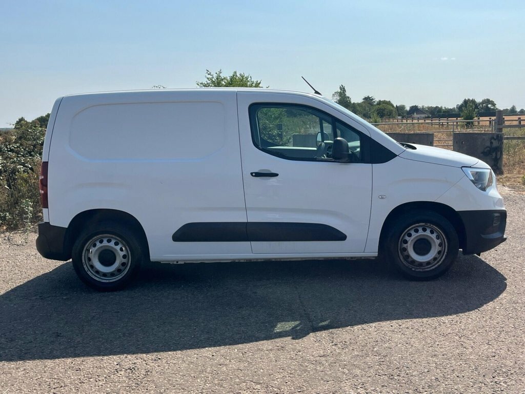 Vauxhall Combo 1.5 Turbo D 2300 Edition L2 H1 Euro 6 White #12