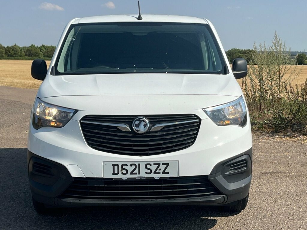 Vauxhall Combo Mpv White #6