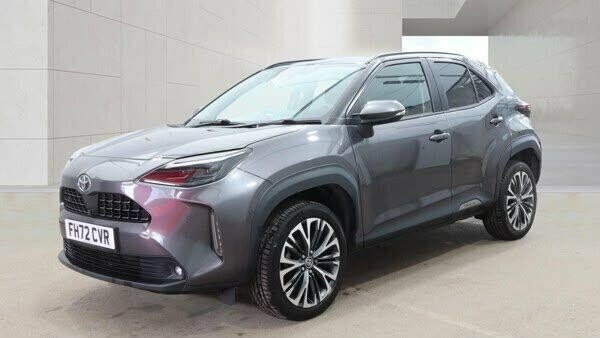 Toyota Yaris Cross Suv Grey #3