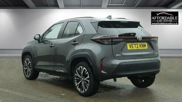 Toyota Yaris Cross Suv Grey #3