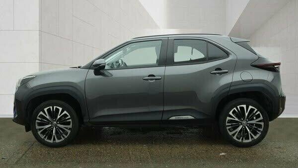 Toyota Yaris Cross Suv Grey #5