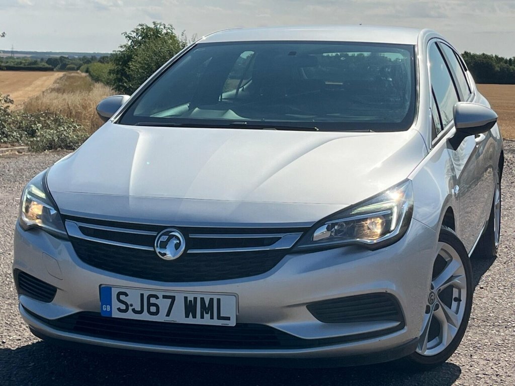 Vauxhall Astra Hatchback SJ67WML Silver #3